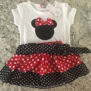 NWT. Mickey Mouse outfit 12m